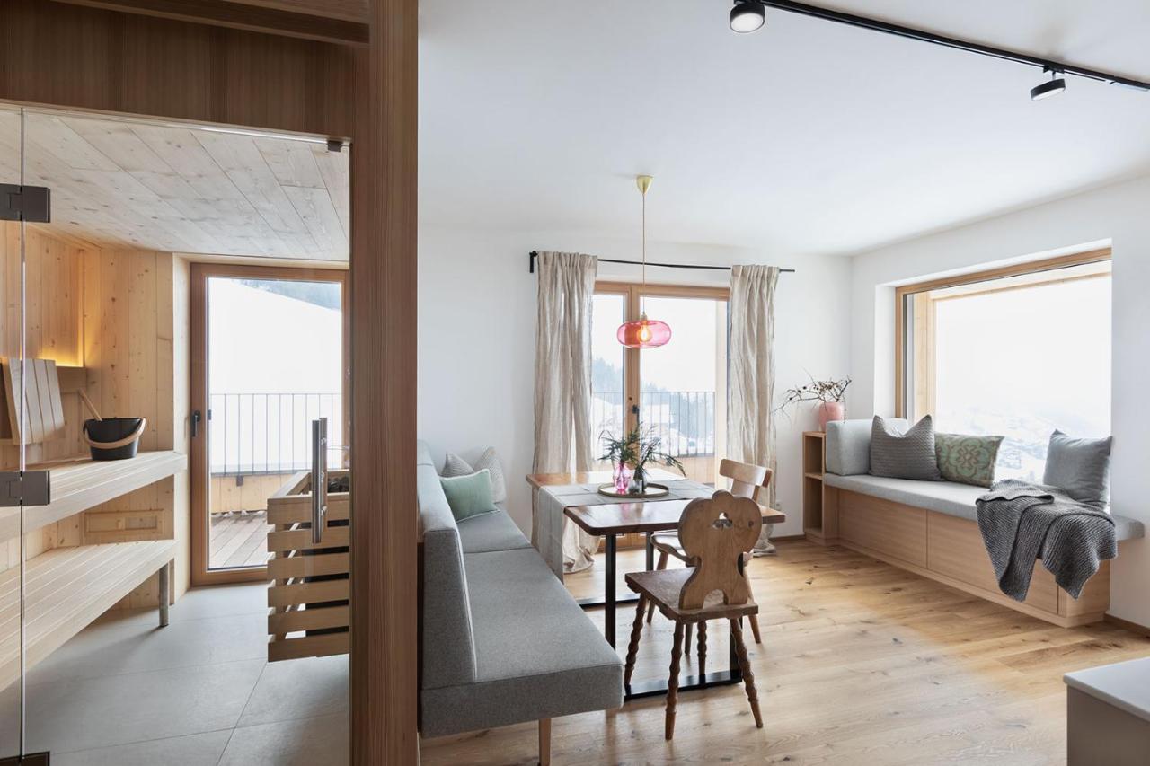 Aparthotel Holzhackerin - the charming Haus am Berg Schladming Exterior foto