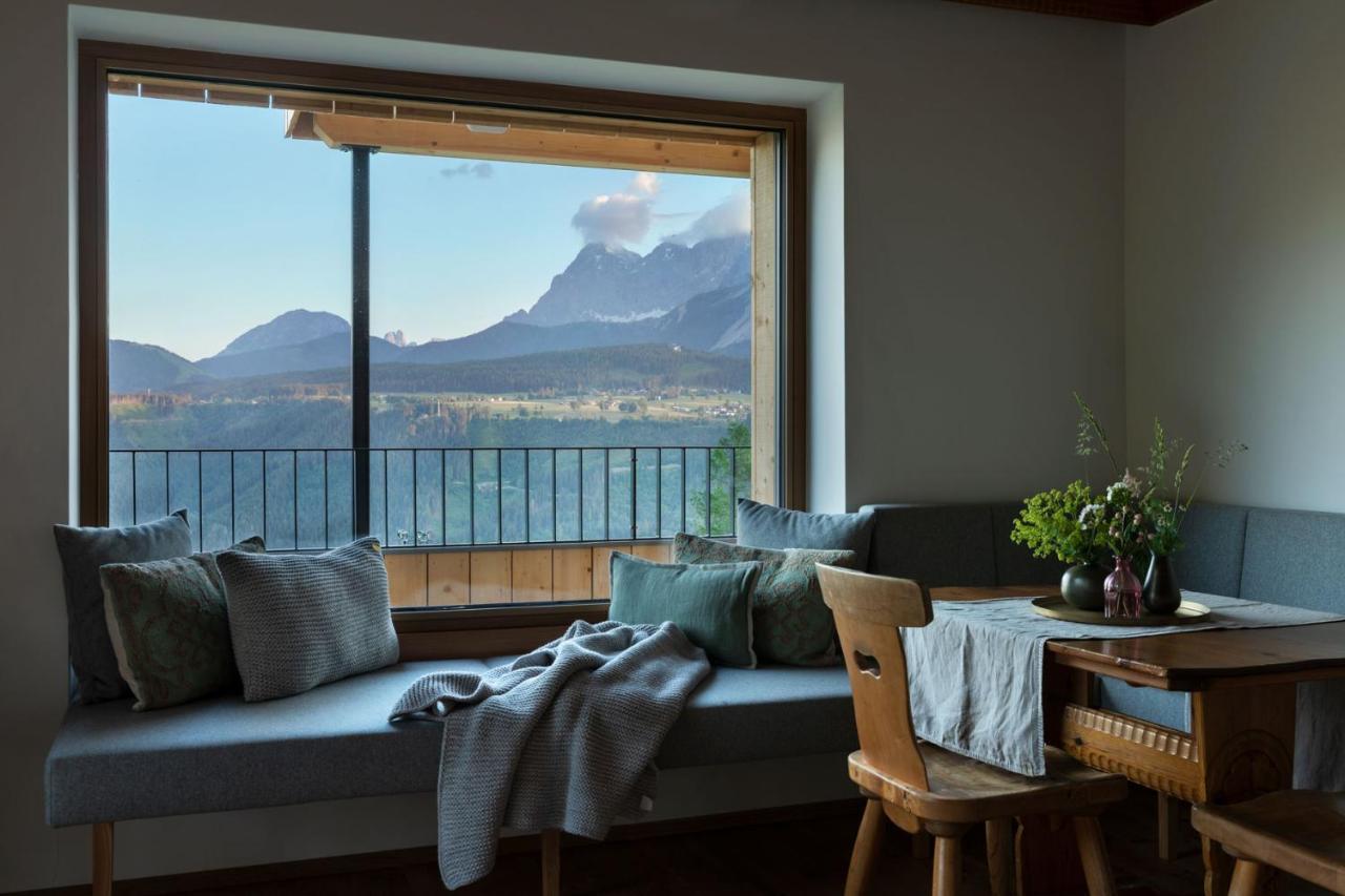 Aparthotel Holzhackerin - the charming Haus am Berg Schladming Exterior foto